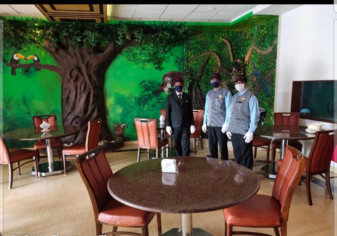 Hotel Sharada International ウドゥピ エクステリア 写真