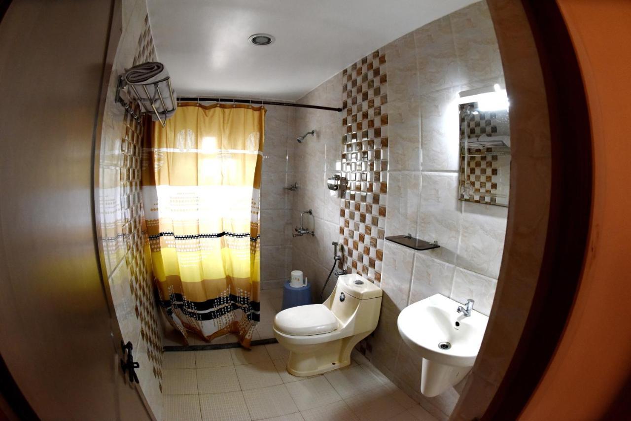 Hotel Sharada International ウドゥピ エクステリア 写真