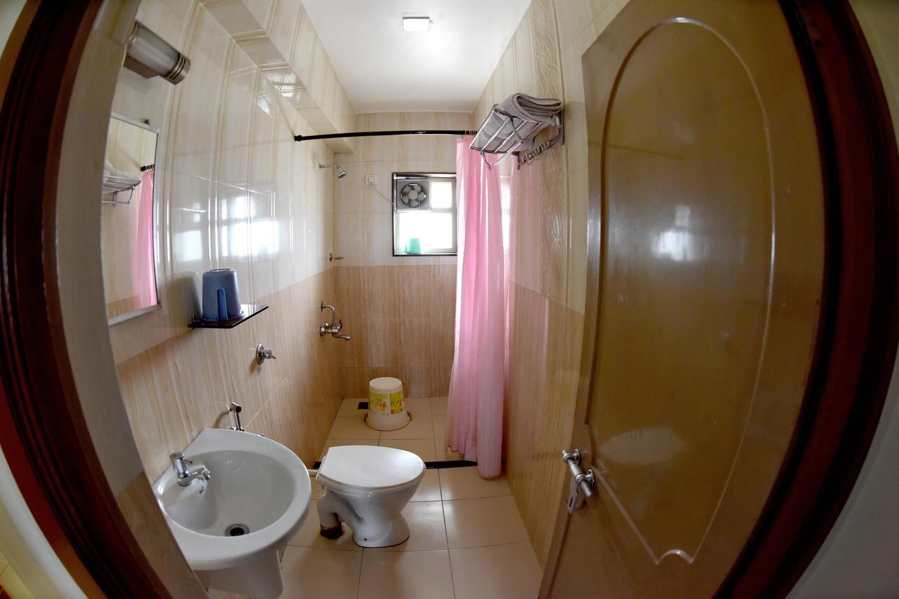 Hotel Sharada International ウドゥピ エクステリア 写真