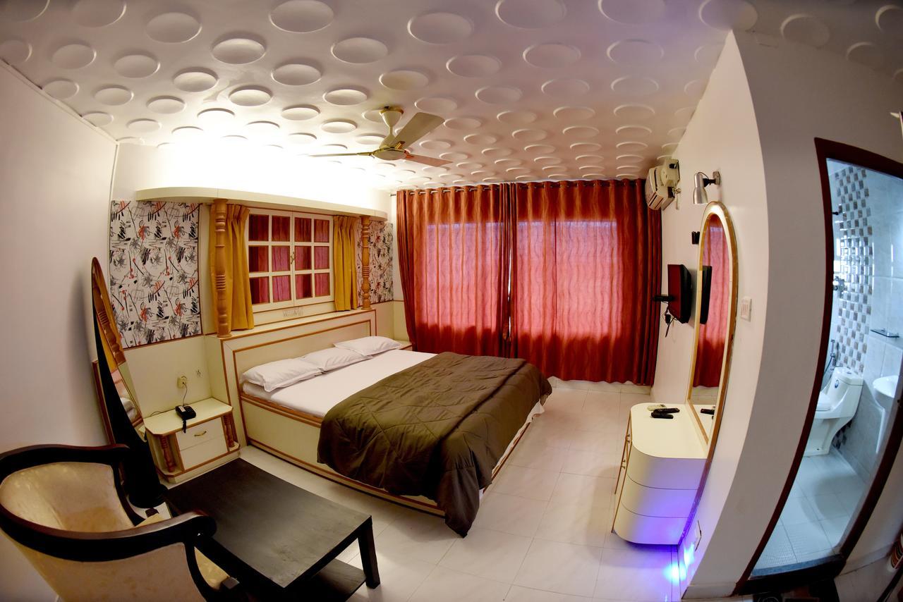 Hotel Sharada International ウドゥピ エクステリア 写真